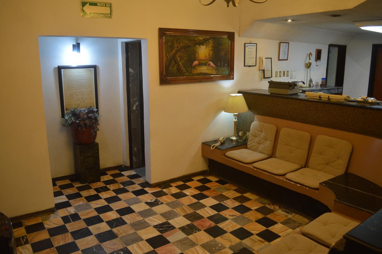 Hotel Flamingo Kristal Irapuato Zewnętrze zdjęcie